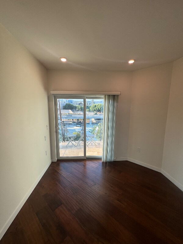 Foto del edificio - 5537 La Mirada Ave