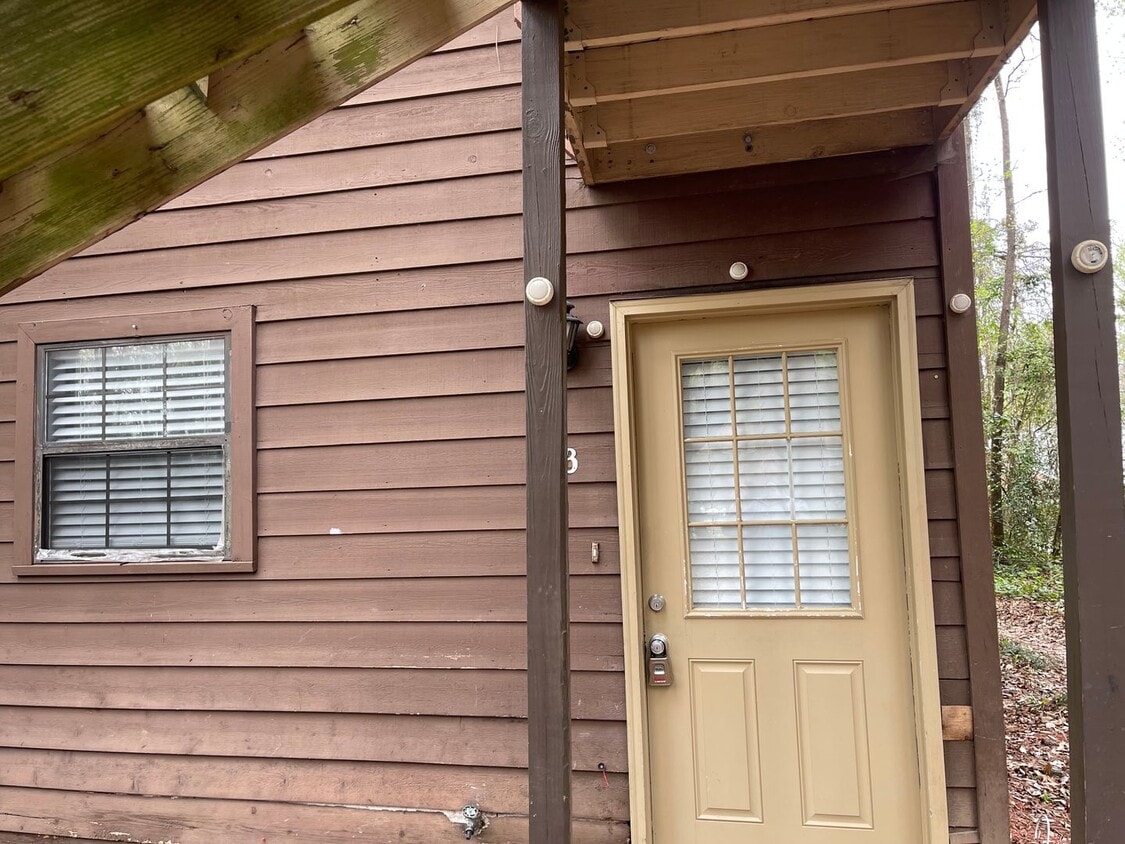 2BED/2BATH DOWNSTAIRS NEAR GOV SQ - 2BED/2BATH DOWNSTAIRS NEAR GOV SQ