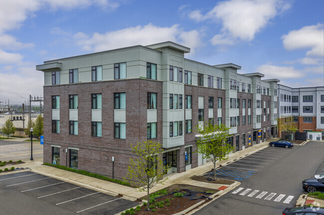 Building Photo - Lofts on Louis
