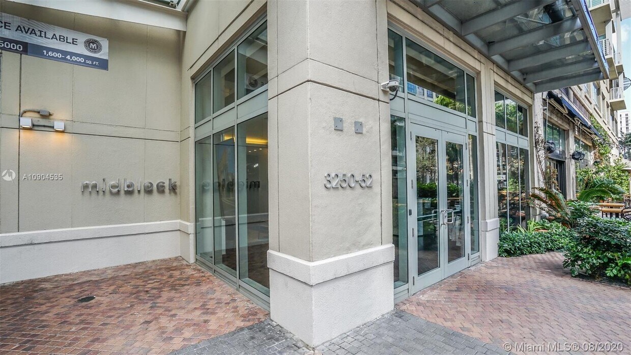 Foto principal - 3250 NE 1st Ave