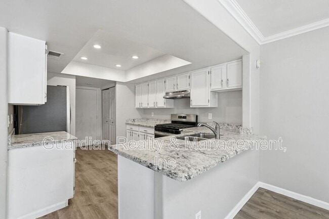 Building Photo - 4397 S Potter Dr