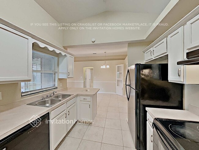 Foto del edificio - 4800 Miramar St