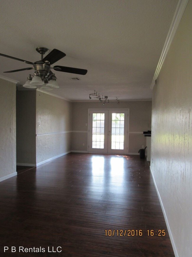 Foto del edificio - 3 br, 2 bath House - 513 SW 70th Street