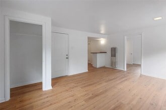 Building Photo - 3400 Lafayette Ave