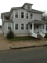 Building Photo - 285 Baxter St