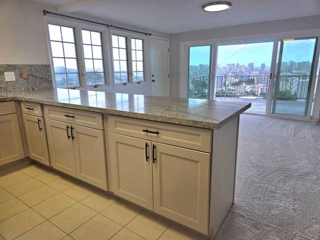 Building Photo - Makiki Heights 2 bedroom with Amazing Views