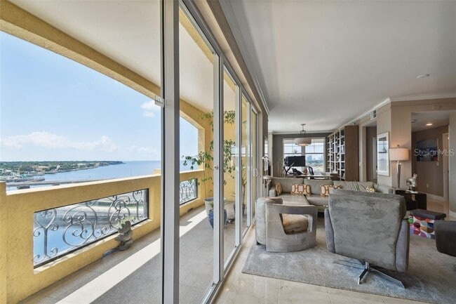 Foto del edificio - 345 Bayshore Blvd