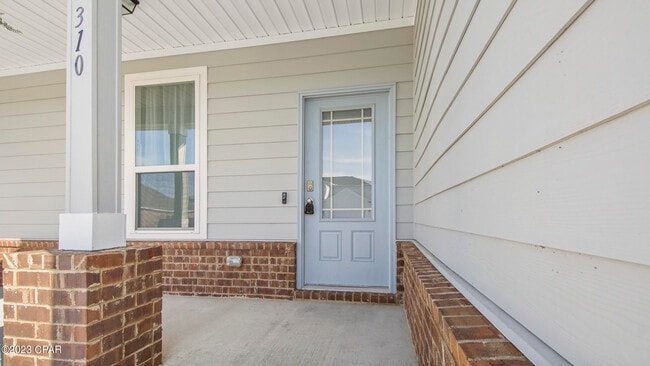 Building Photo - 310 Confidence Wy