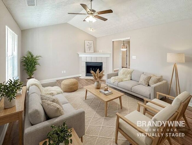 Building Photo - 117 Floresta Dr