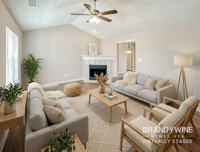 Foto del edificio - 117 Floresta Dr