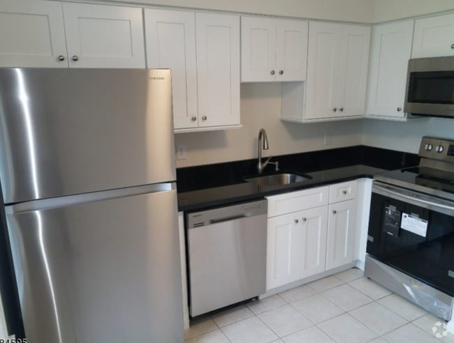 73 Smithfield Ct