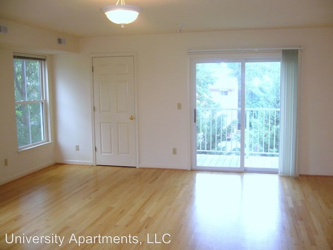 Building Photo - 1203 Wertland St