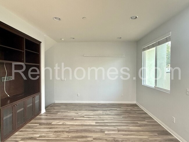 Building Photo - 5080 Tranquil Way
