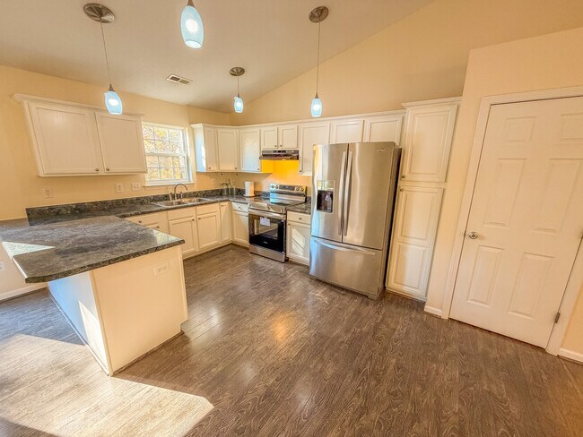 Foto del edificio - 116 Whipple Ln