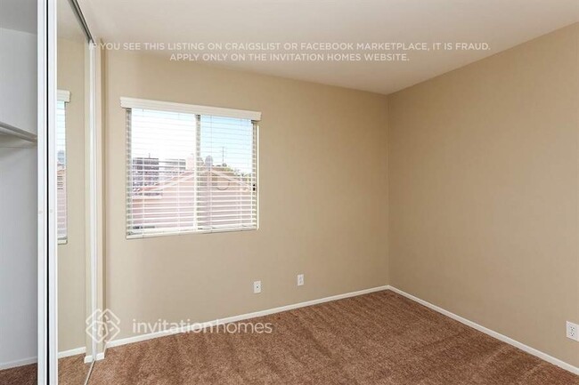 Foto del edificio - 2175 E Colunga St