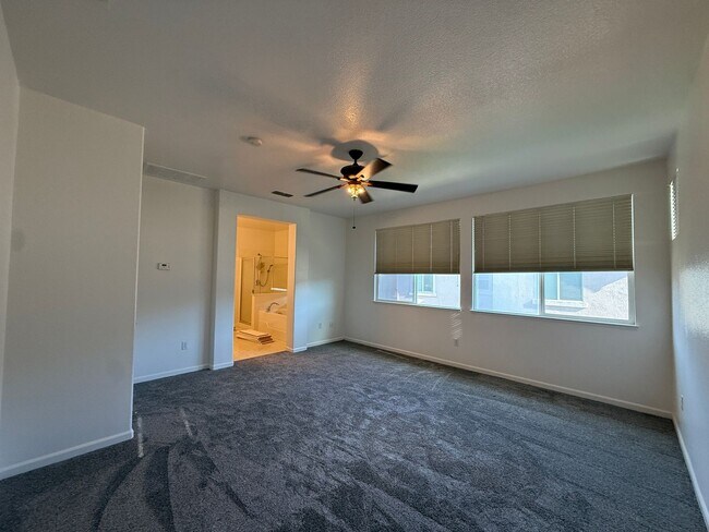 Foto del edificio - 2429 Flatley Cir
