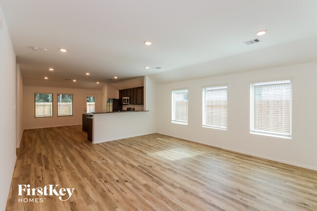 Foto del edificio - 22092 Juniper Crossing Dr