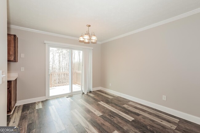 Building Photo - 6538 River Hill Dr
