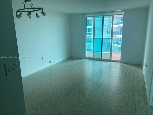 Foto del edificio - 2101 Brickell Ave