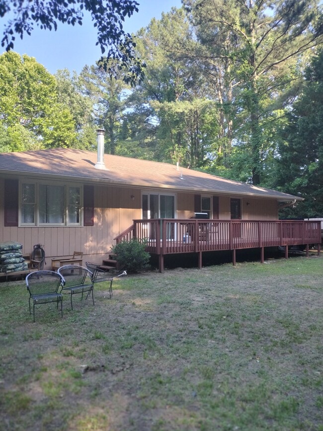 Building Photo - 1511 Big Bethel Rd