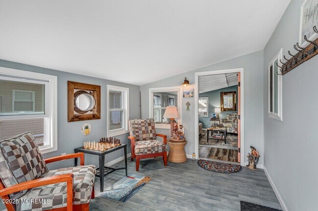 Foto del edificio - 28 S Los Angeles Dr