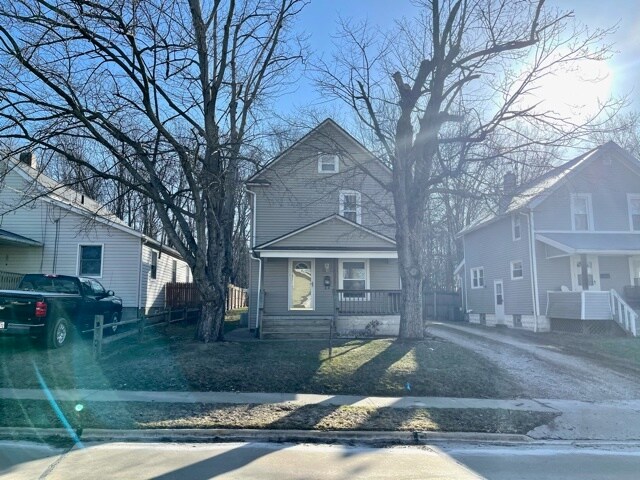 Primary Photo - 259 Grandview Ave