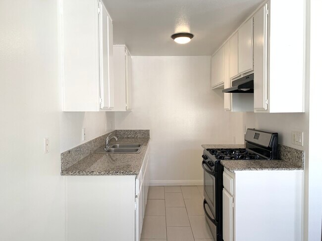 Foto del edificio - 1631 W 224th St