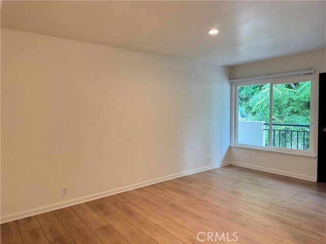 Foto del edificio - 251 N Oakland Ave