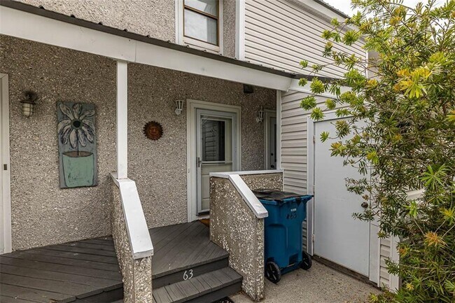 Building Photo - 1000 Sea Island Rd