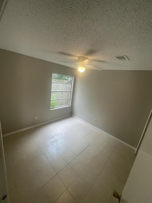 Foto del edificio - 11529 Springshire Dr