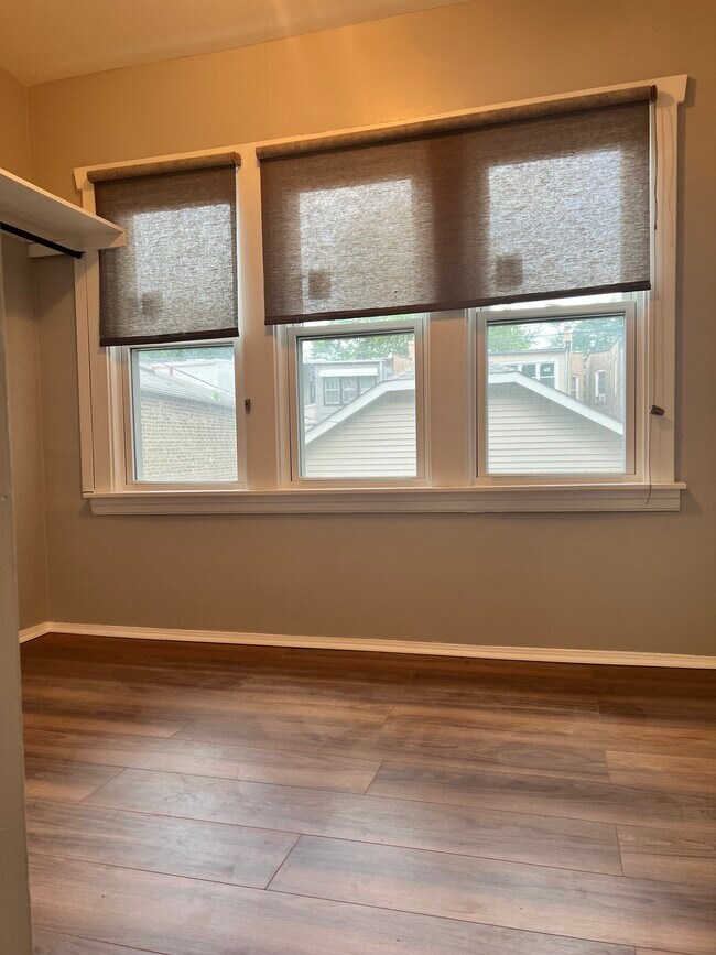 Foto del edificio - 5515 N Christiana Ave