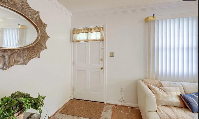 Foto del edificio - 8108 Ashboro Dr