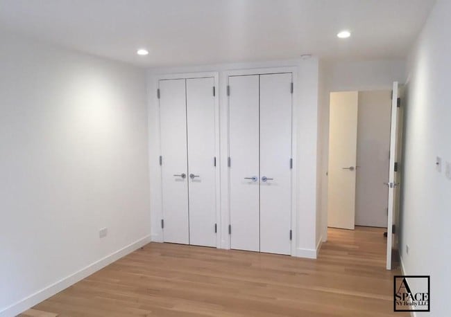 Building Photo - 440 East 81st Street