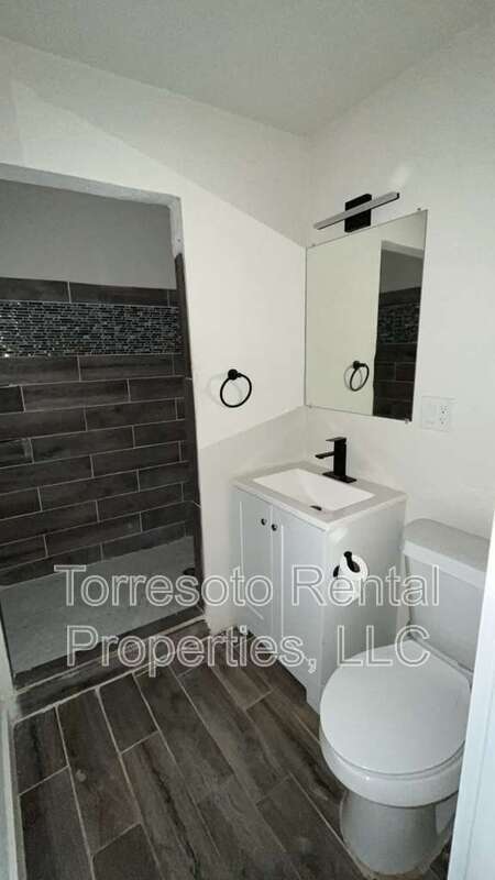 Building Photo - 333 S San Eduardo Ave