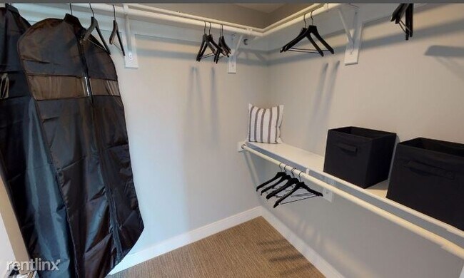 Building Photo - Studio, 1 bath Apartment - 2112 Welton St