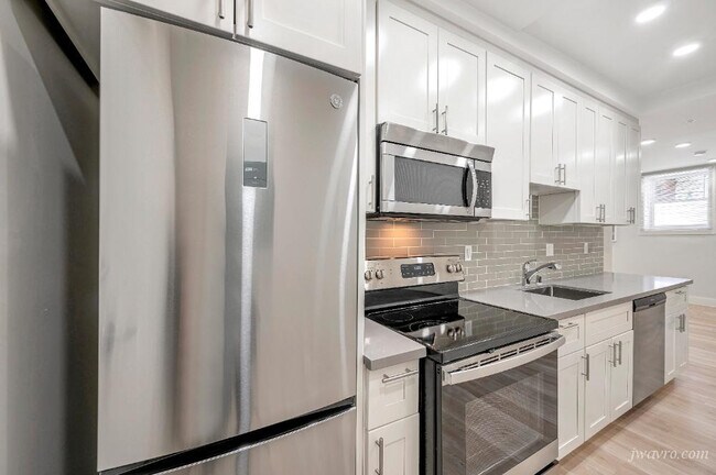 Foto del edificio - 3475 16th St