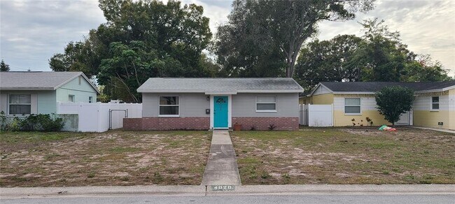 Building Photo - 4020 12th Ave N
