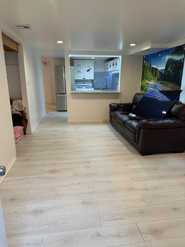 Newly renovated floor - 104 N 7th St