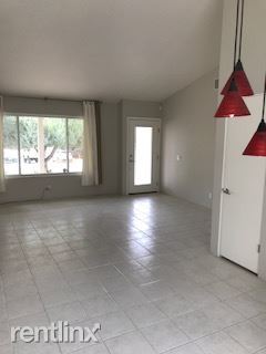 Building Photo - 3 br, 2 bath House - 68411 Bahada Rd