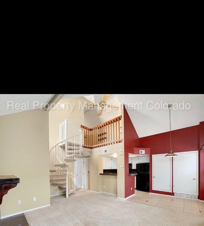 Building Photo - Lovely Condo in Sterling Commons
