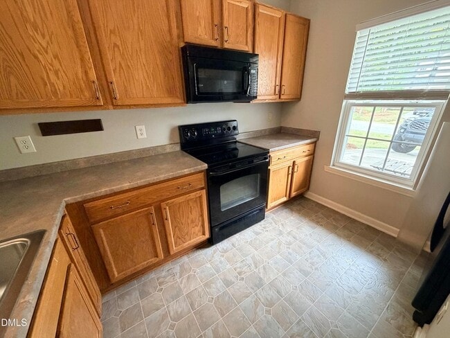 Building Photo - 620 Woodson Dr