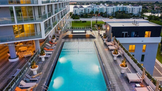 Foto del edificio - 2000 Metropica Wy