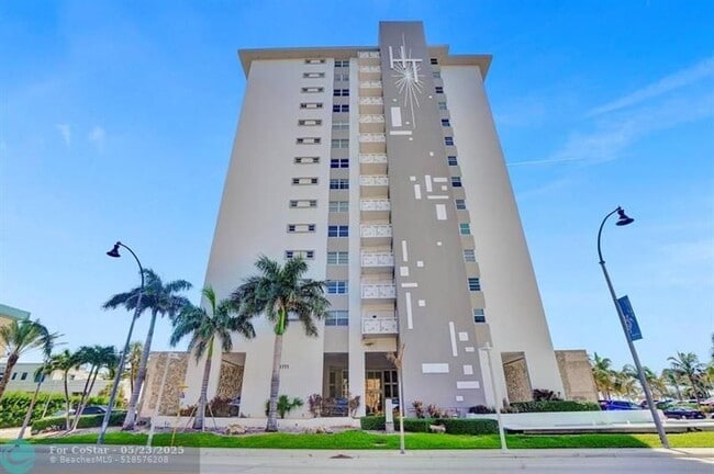 Building Photo - 3111 N Ocean Dr