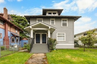 Building Photo - 5530 N Haight Ave