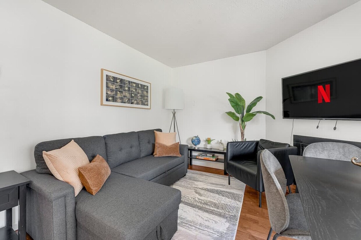 Photo principale - 1405 Haro St