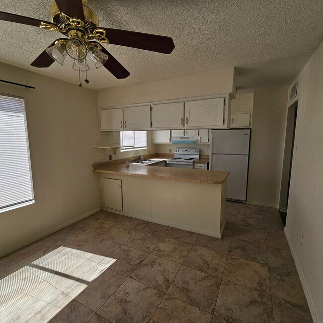 Foto del edificio - Remodeled home for Rent