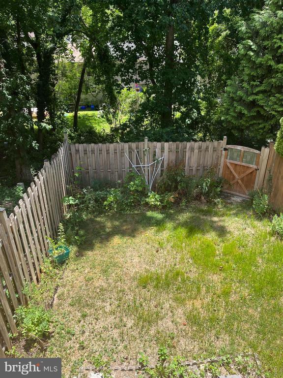 Building Photo - 353 Crescendo Way