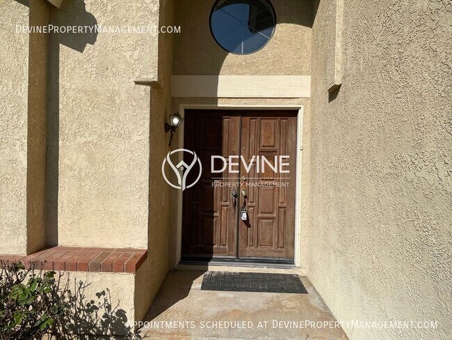 Foto del edificio - 23720 Redbark Dr