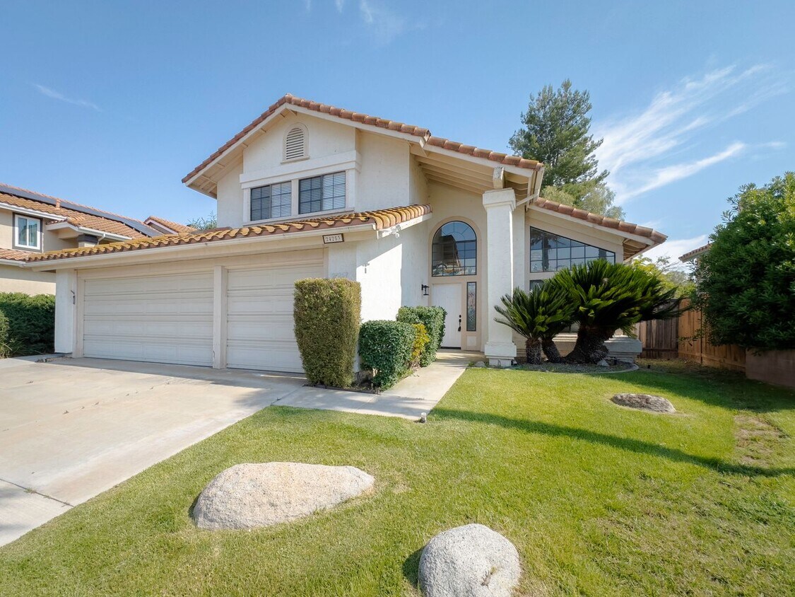 Foto principal - Remodeled Home for Rent in the Heart of Mu...