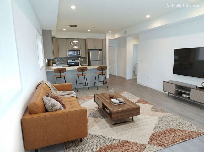 Foto del edificio - 1258 N Hobart Blvd